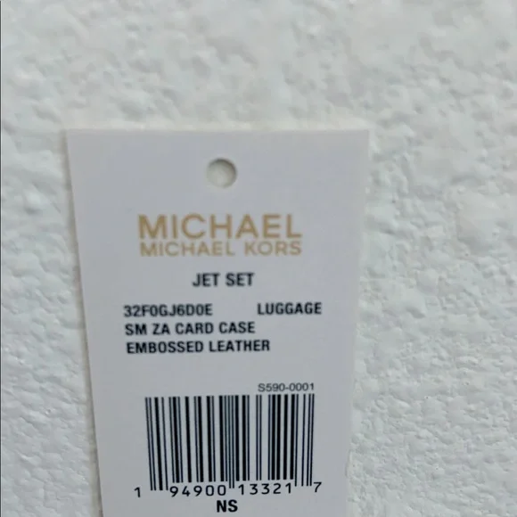 Micheal Kors wallet - Picture 15 of 16